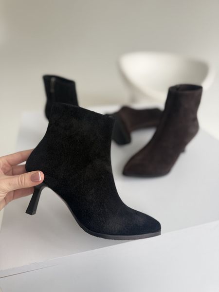 , Chocolate suede, flannel lining, 35